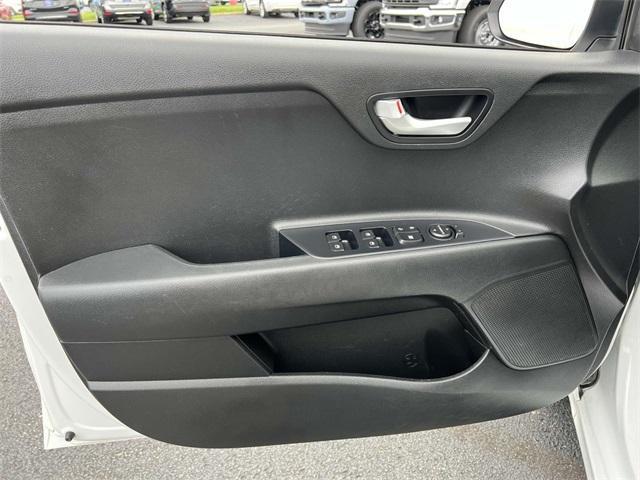 used 2022 Kia Rio car