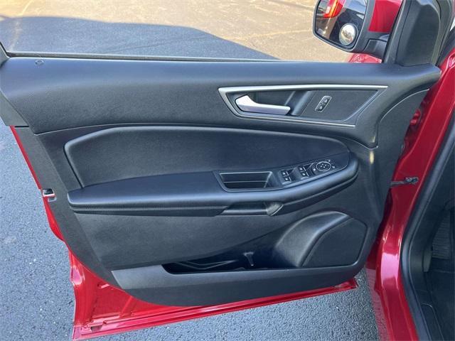 used 2022 Ford Edge car, priced at $18,990