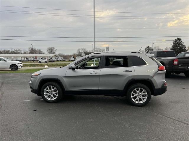 used 2015 Jeep Cherokee car, priced at $10,900