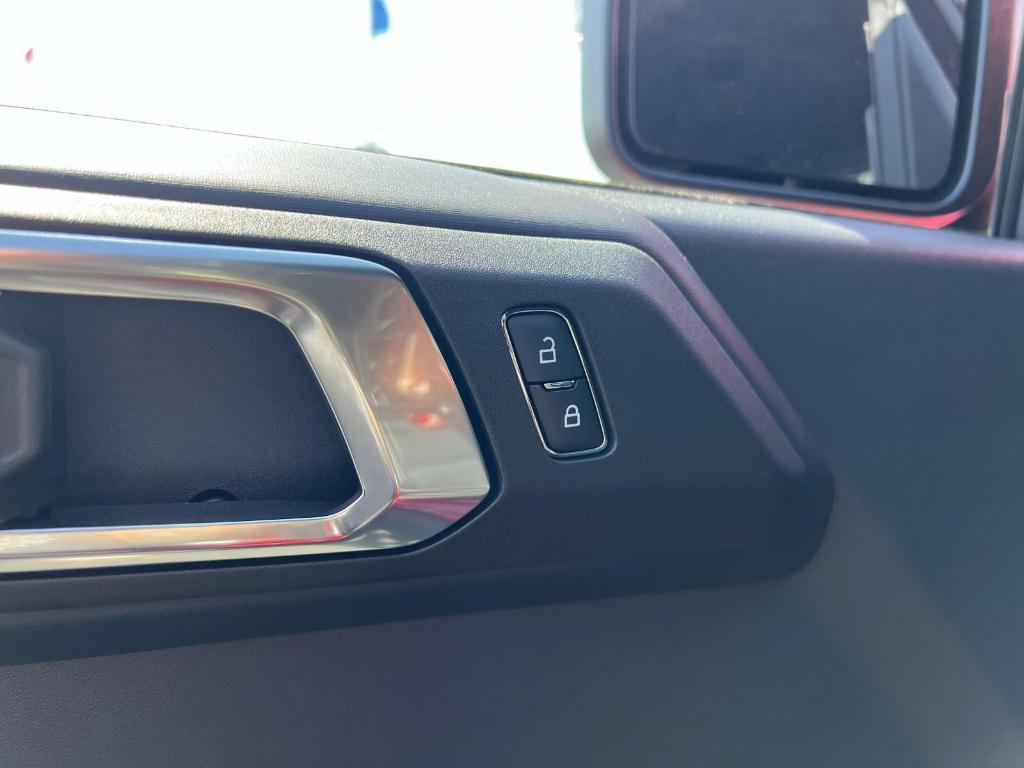 new 2025 Ford Bronco car, priced at $64,148