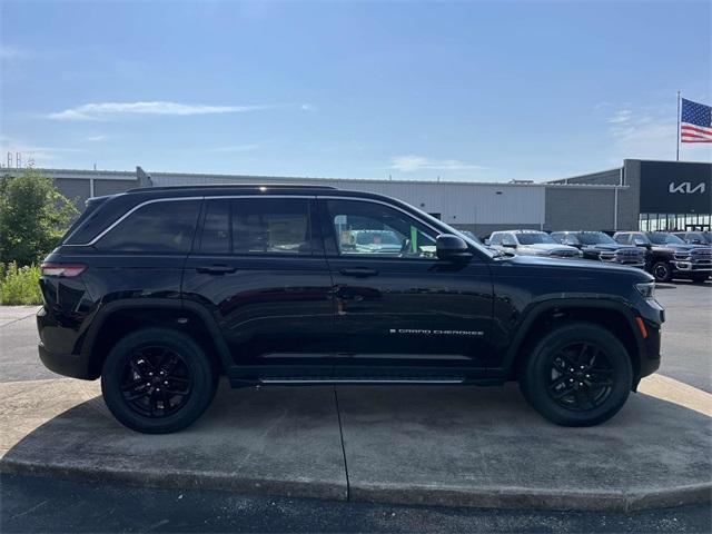 new 2025 Jeep Grand Cherokee car, priced at $42,363