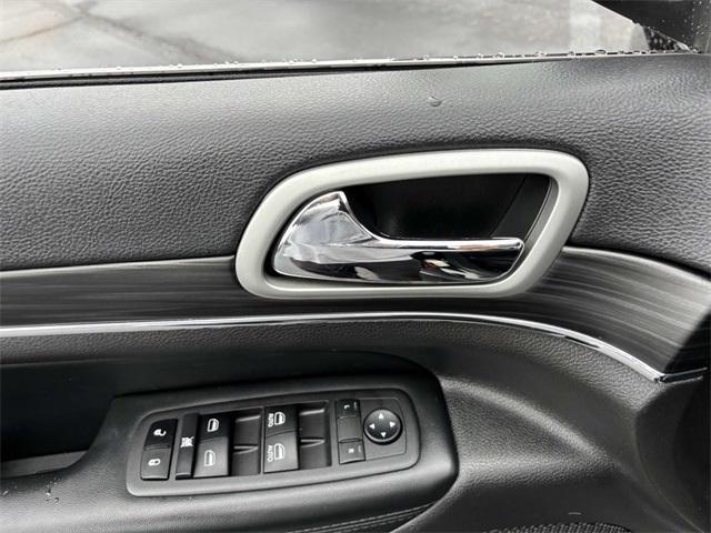 used 2022 Jeep Grand Cherokee WK car, priced at $30,900