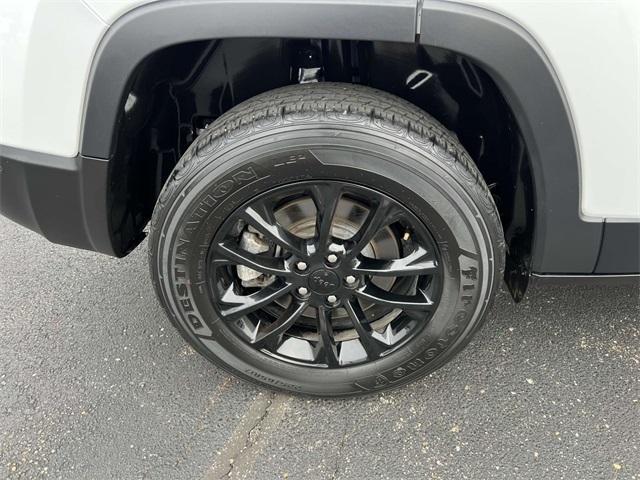 used 2023 Jeep Cherokee car, priced at $24,900