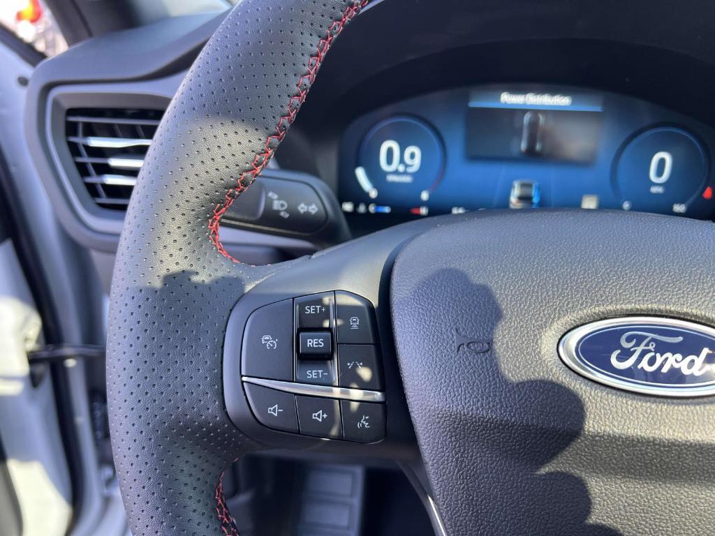new 2025 Ford Escape car, priced at $35,352