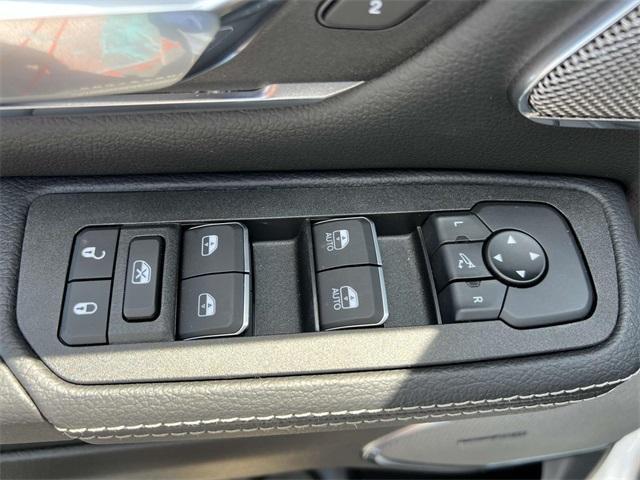 new 2025 Ram 1500 car, priced at $69,615