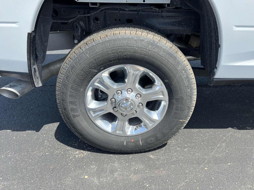 new 2025 Ram 2500 car, priced at $70,613