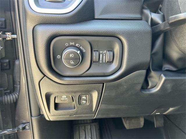 new 2025 Ram 1500 car