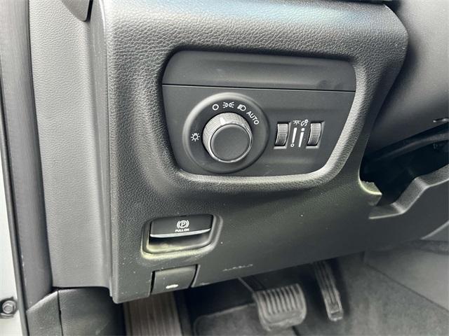 new 2025 Jeep Grand Cherokee car, priced at $46,170
