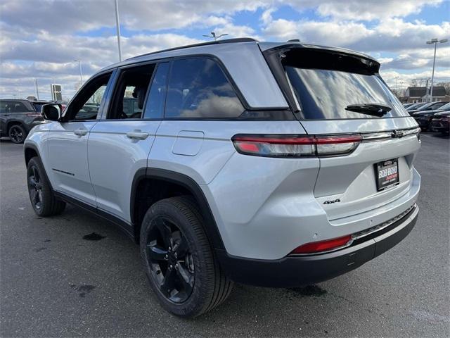 new 2025 Jeep Grand Cherokee car, priced at $46,170