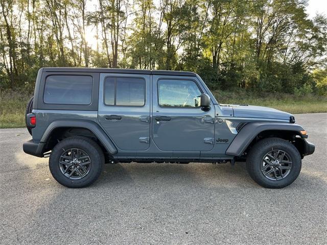 new 2025 Jeep Wrangler car, priced at $47,176