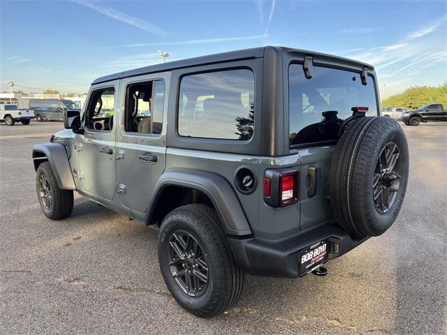 new 2025 Jeep Wrangler car, priced at $47,176