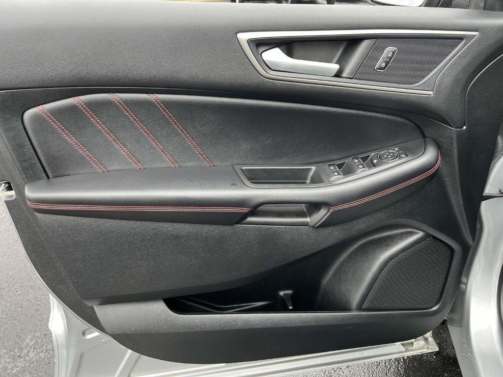 used 2022 Ford Edge car, priced at $28,267
