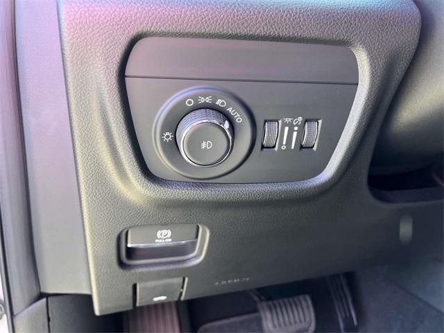 new 2025 Jeep Grand Cherokee car, priced at $65,259