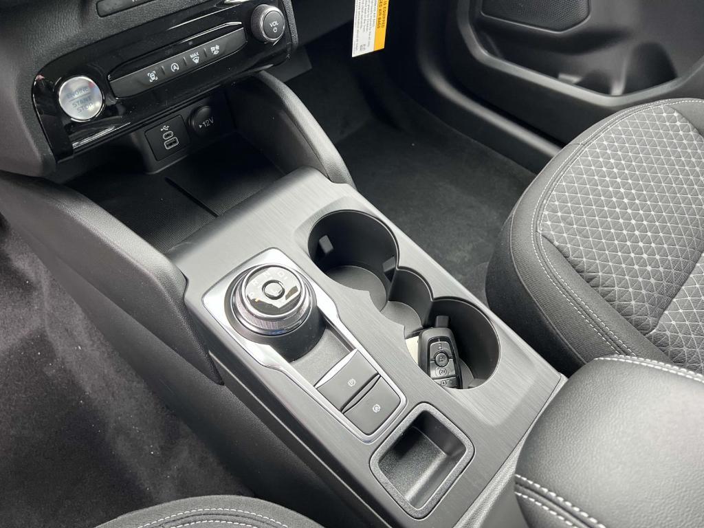 new 2025 Ford Escape car, priced at $30,901