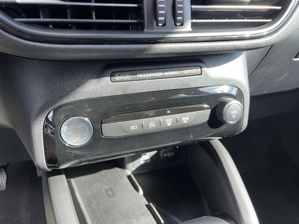 new 2025 Ford Escape car, priced at $35,415