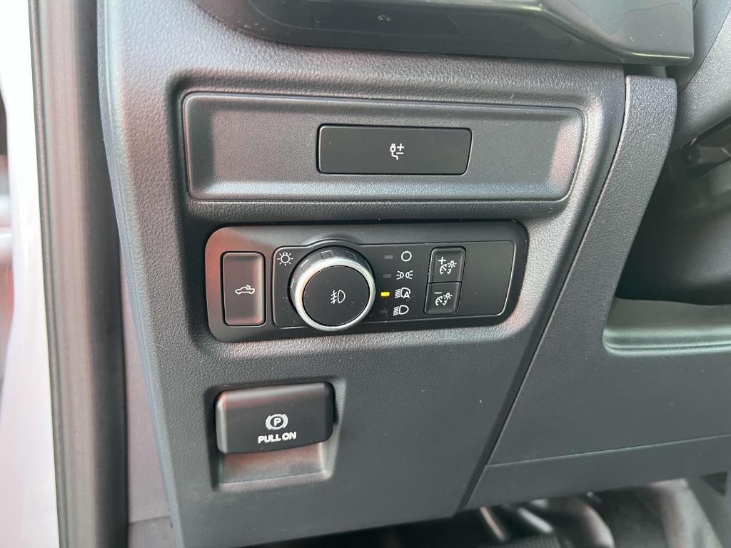 used 2022 Ford F-150 car, priced at $33,922