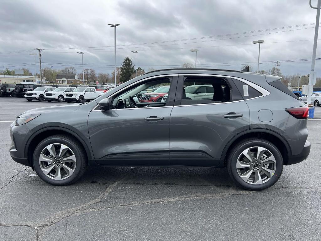 new 2025 Ford Escape car, priced at $35,209