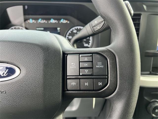 new 2025 Ford F-250 car, priced at $57,620