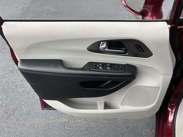 used 2019 Chrysler Pacifica car, priced at $21,000