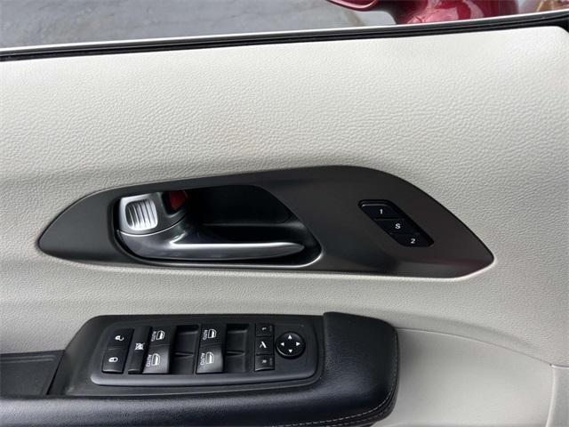 used 2019 Chrysler Pacifica car, priced at $21,000