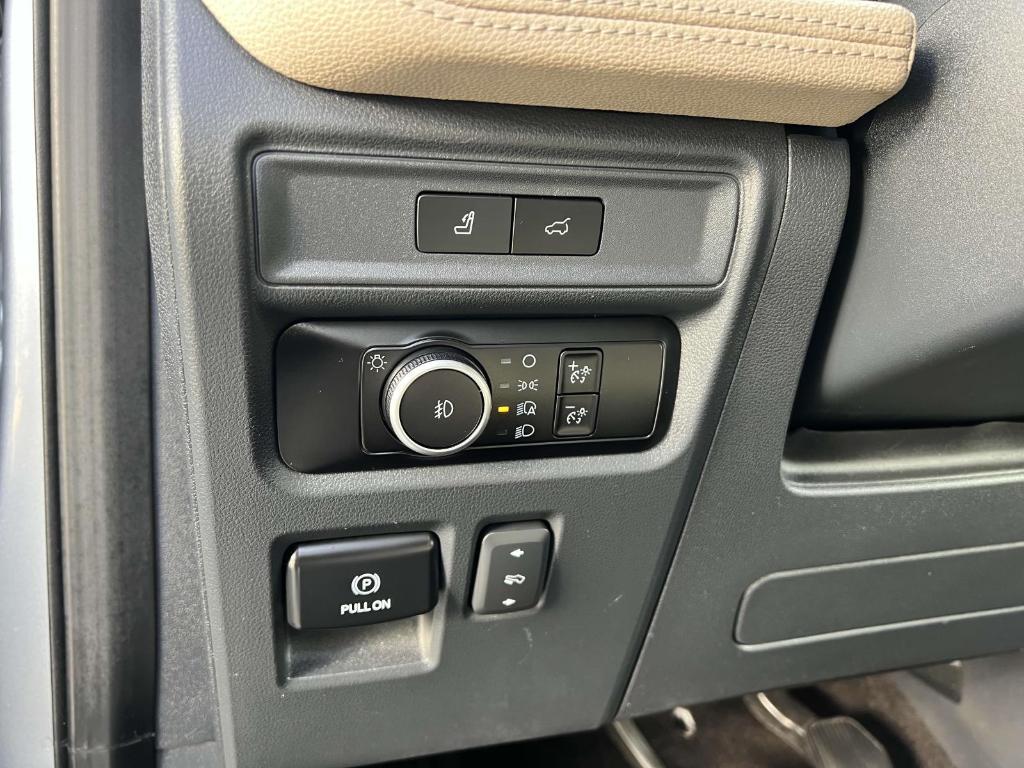 used 2023 Ford Expedition car, priced at $40,811