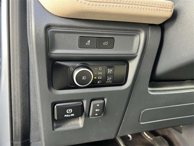used 2023 Ford Expedition car, priced at $42,257