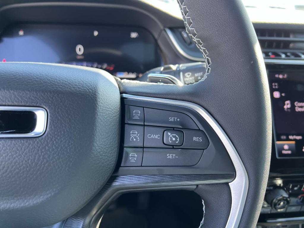 new 2025 Jeep Grand Cherokee L car, priced at $43,614