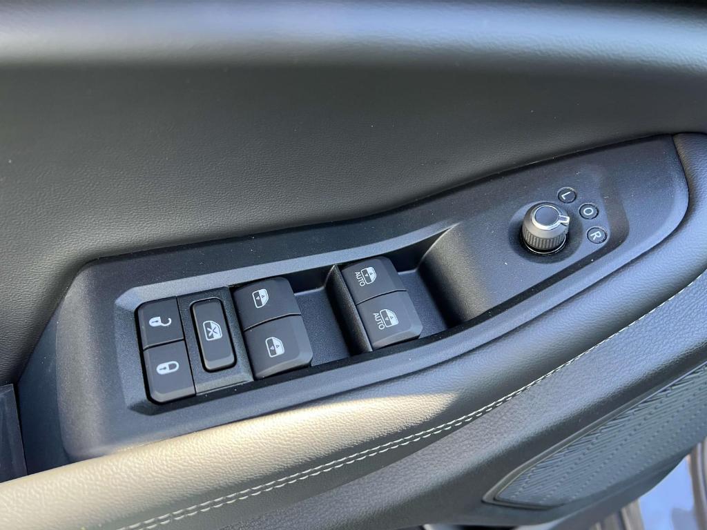 new 2025 Jeep Grand Cherokee L car, priced at $43,614