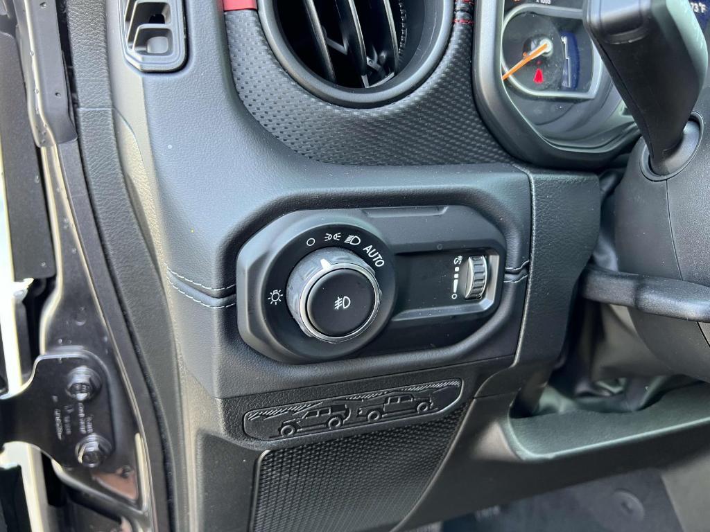 new 2025 Jeep Wrangler car, priced at $65,389