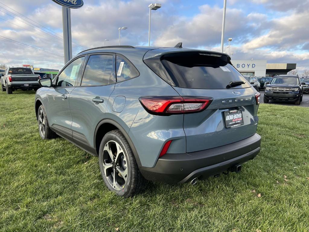 new 2025 Ford Escape car, priced at $33,351