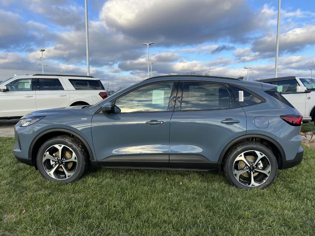 new 2025 Ford Escape car, priced at $33,351