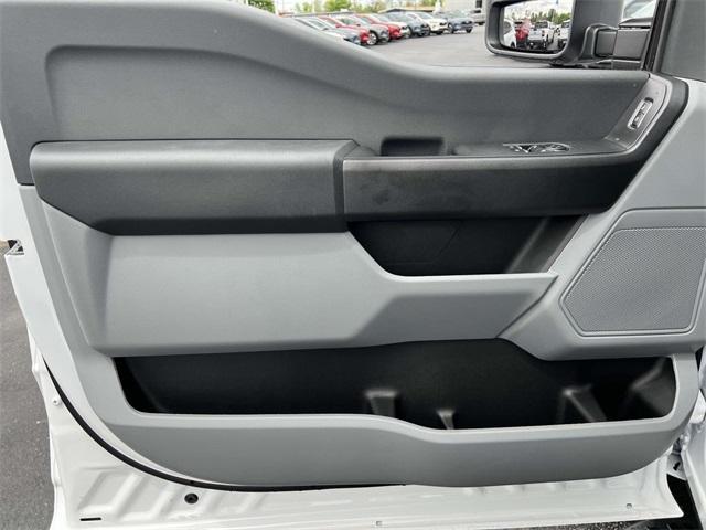 new 2025 Ford F-250 car, priced at $61,805