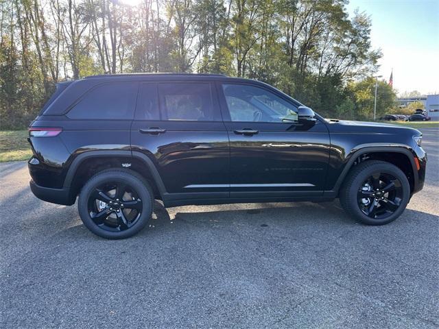 new 2025 Jeep Grand Cherokee car, priced at $51,966