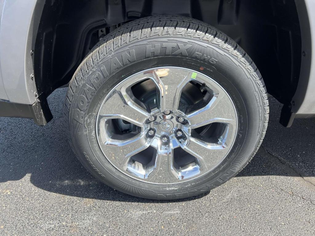 new 2025 Ram 1500 car, priced at $52,639