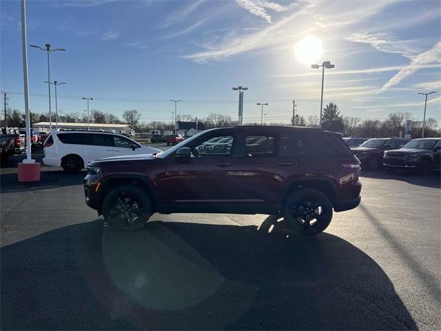 new 2025 Jeep Grand Cherokee car, priced at $49,170