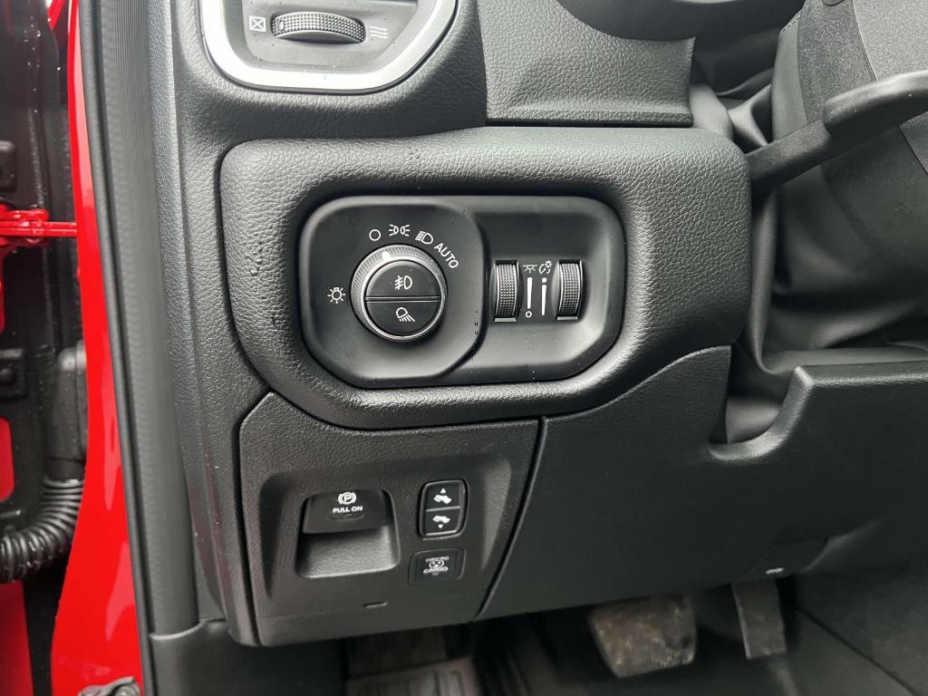 new 2025 Ram 1500 car, priced at $52,595