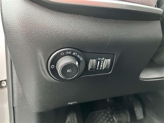 used 2022 Jeep Compass car, priced at $20,900