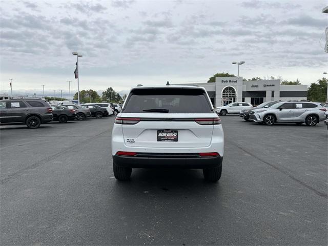 new 2025 Jeep Grand Cherokee car, priced at $44,435