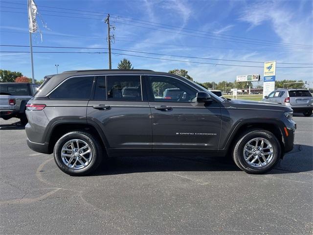used 2025 Jeep Grand Cherokee car, priced at $37,495