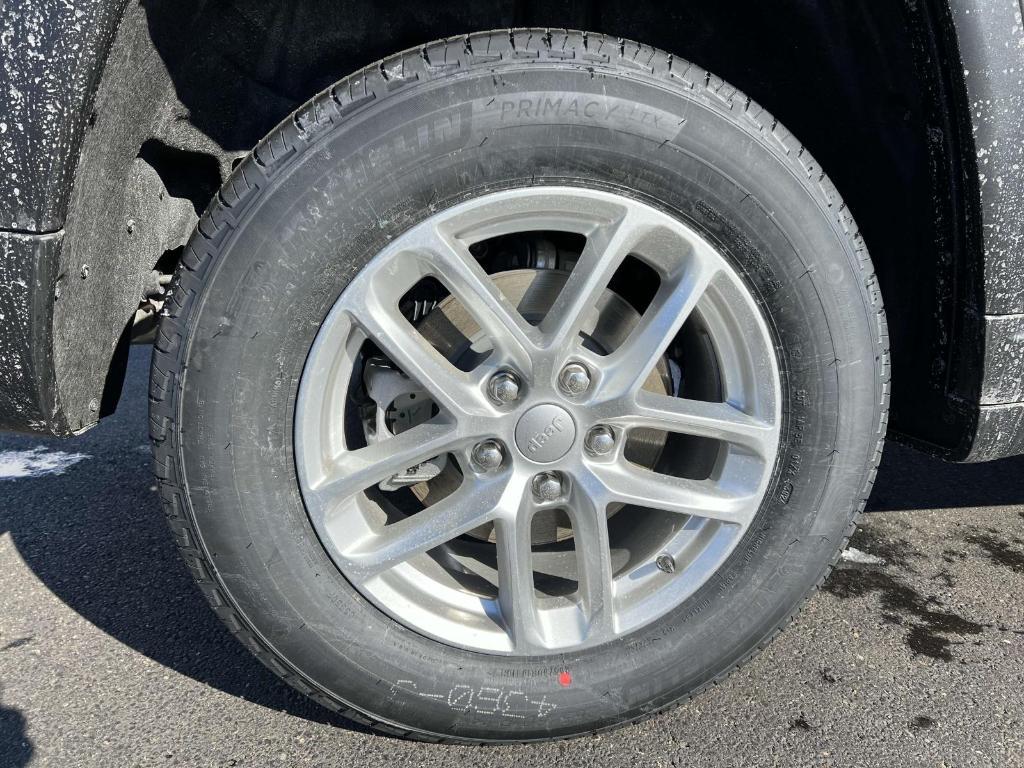 new 2025 Jeep Grand Cherokee car, priced at $41,479