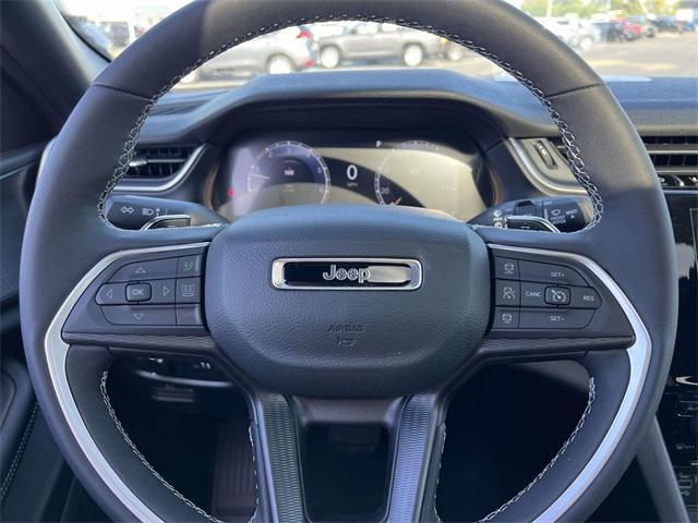 used 2025 Jeep Grand Cherokee car, priced at $37,495