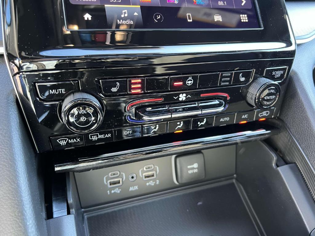 new 2025 Jeep Grand Cherokee car, priced at $41,479