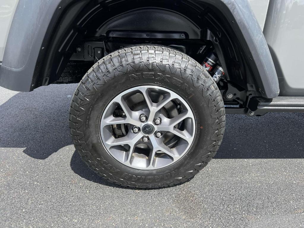 used 2021 Jeep Gladiator car, priced at $33,000