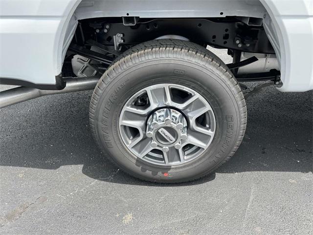 new 2025 Ford F-250 car, priced at $53,850