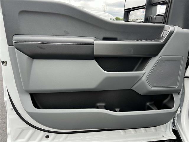 new 2025 Ford F-250 car, priced at $53,850