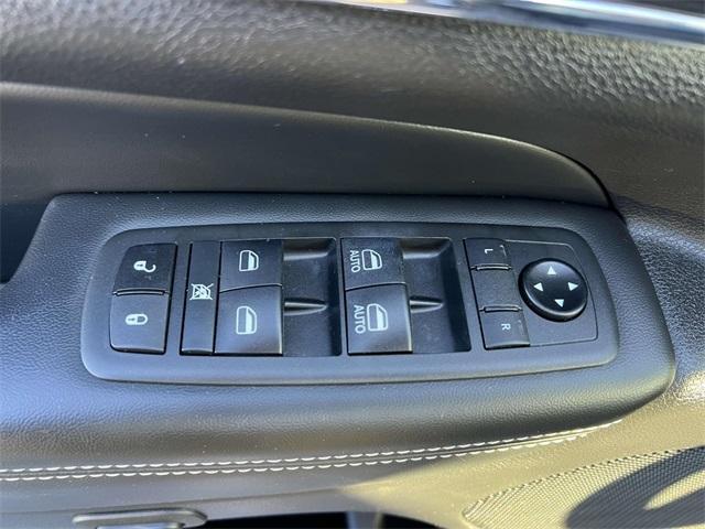 used 2021 Jeep Grand Cherokee car, priced at $28,000