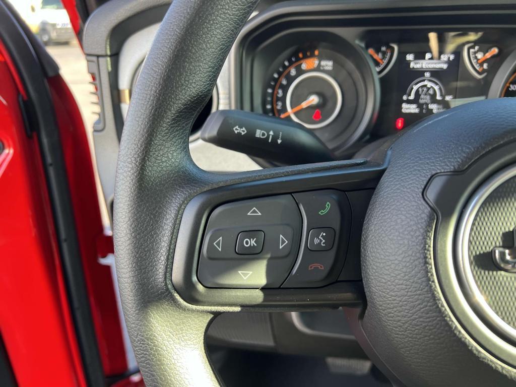 new 2025 Jeep Wrangler car, priced at $42,178