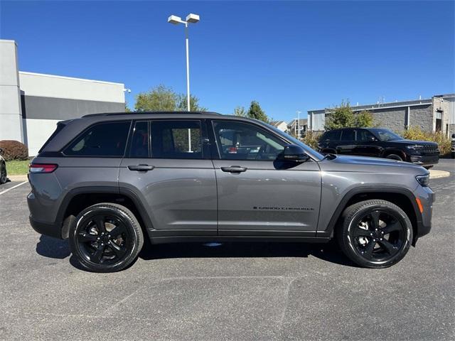 used 2023 Jeep Grand Cherokee car, priced at $32,900
