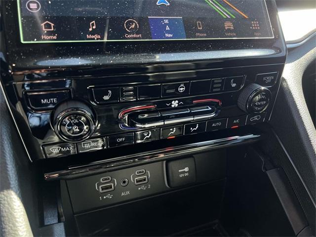 used 2023 Jeep Grand Cherokee car, priced at $32,900