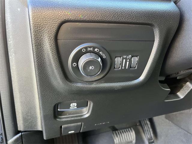used 2023 Jeep Grand Cherokee car, priced at $32,900